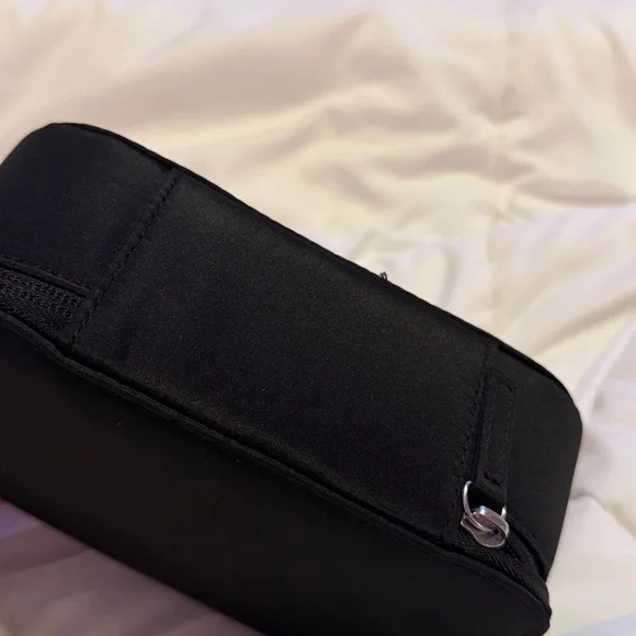 Aesop Black Travel Makeup Skincare Vanity Case - Picture 3 of 4